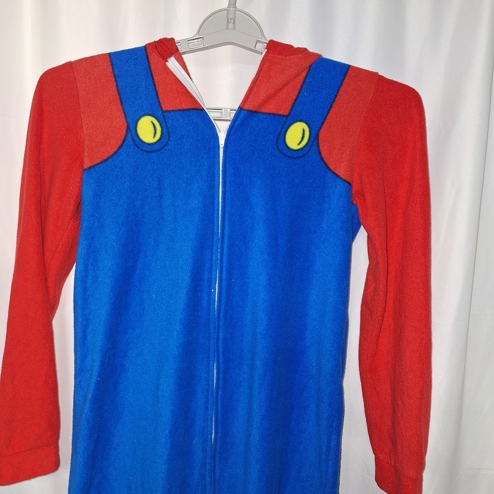 Vibrant Red and Blue Nintendo Mario Kids Halloween Costume/Pajama Set - Picture 3 of 6